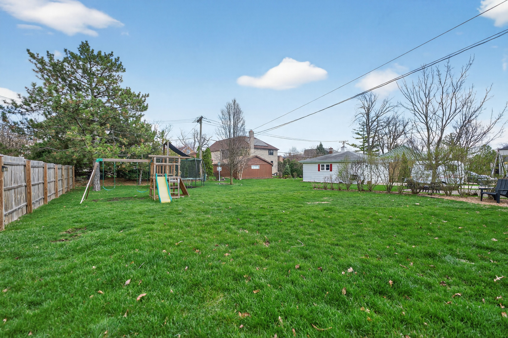 547 S Poplar Avenue, Elmhurst, IL 60126