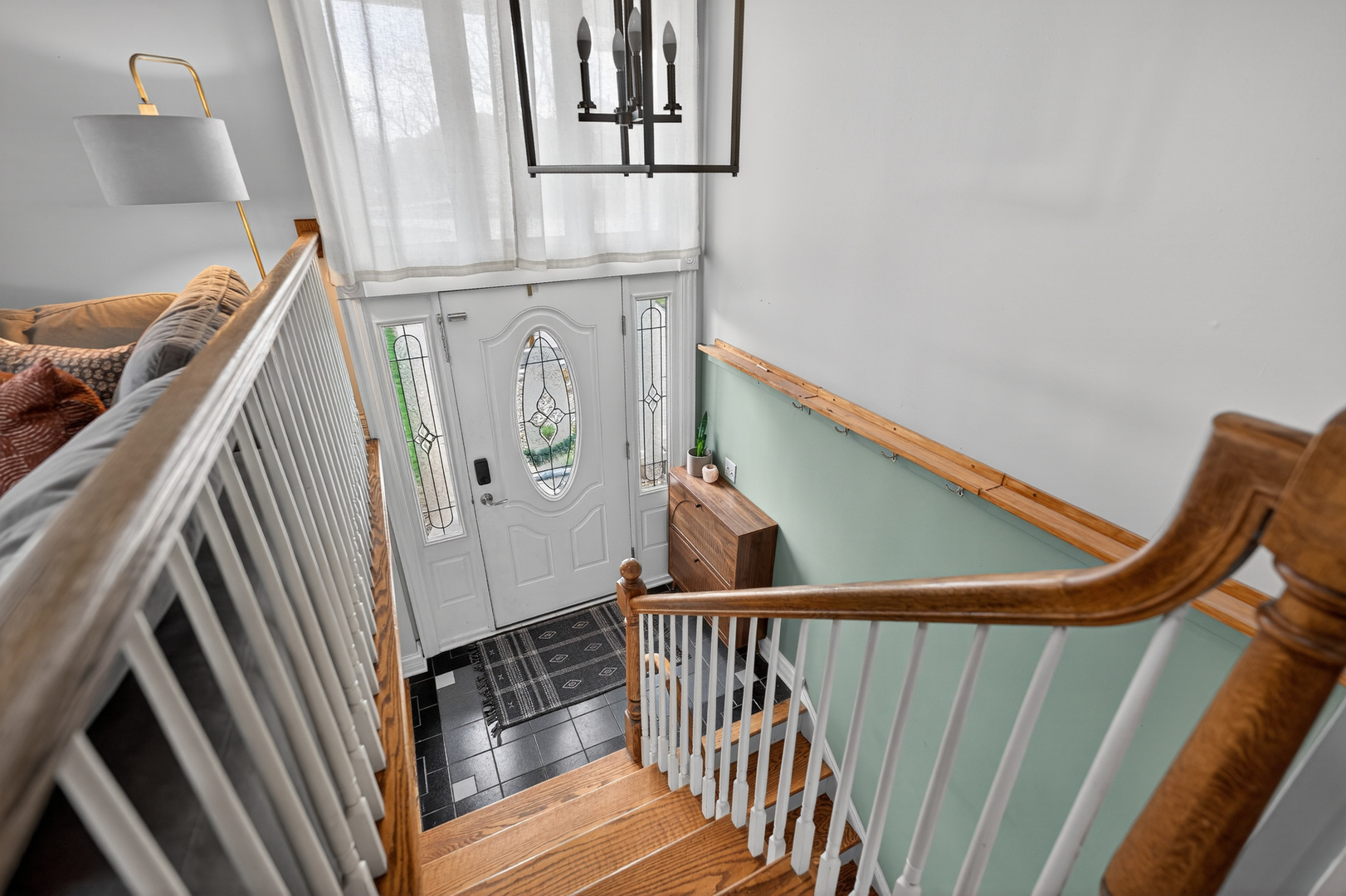 547 S Poplar Avenue, Elmhurst, IL 60126