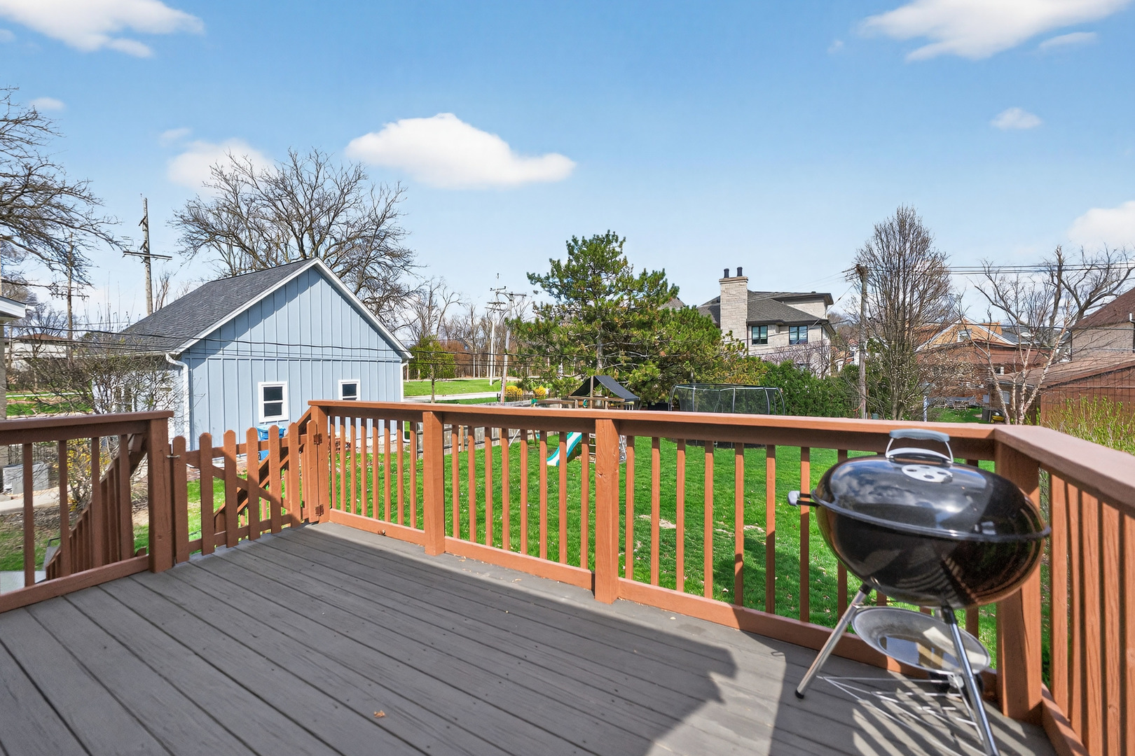 547 S Poplar Avenue, Elmhurst, IL 60126