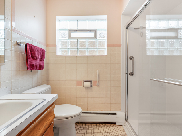 2520 N NEVA Avenue #1, Chicago, IL 60707