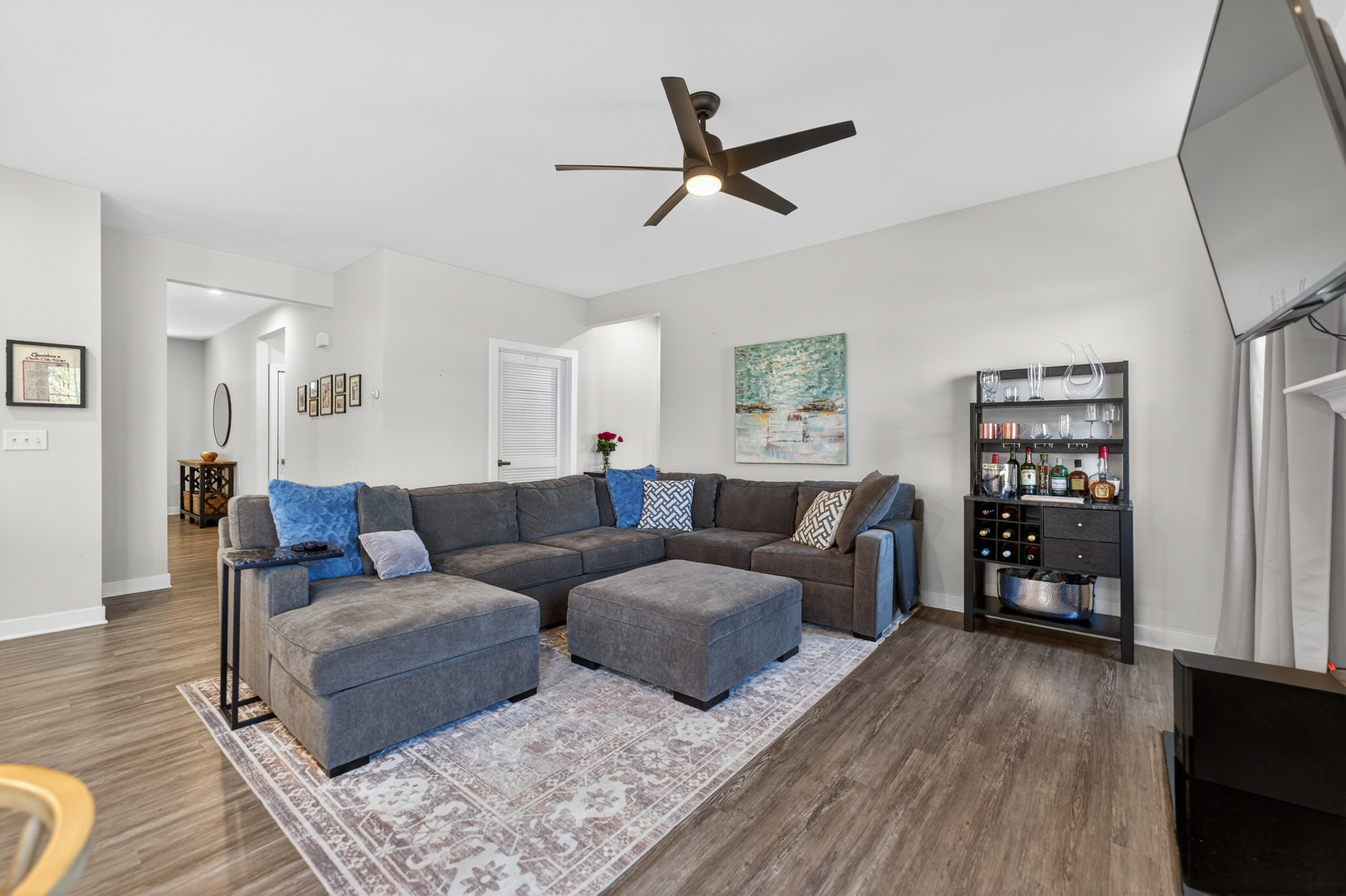 3656 Reddington Circle, Elgin, IL 60124