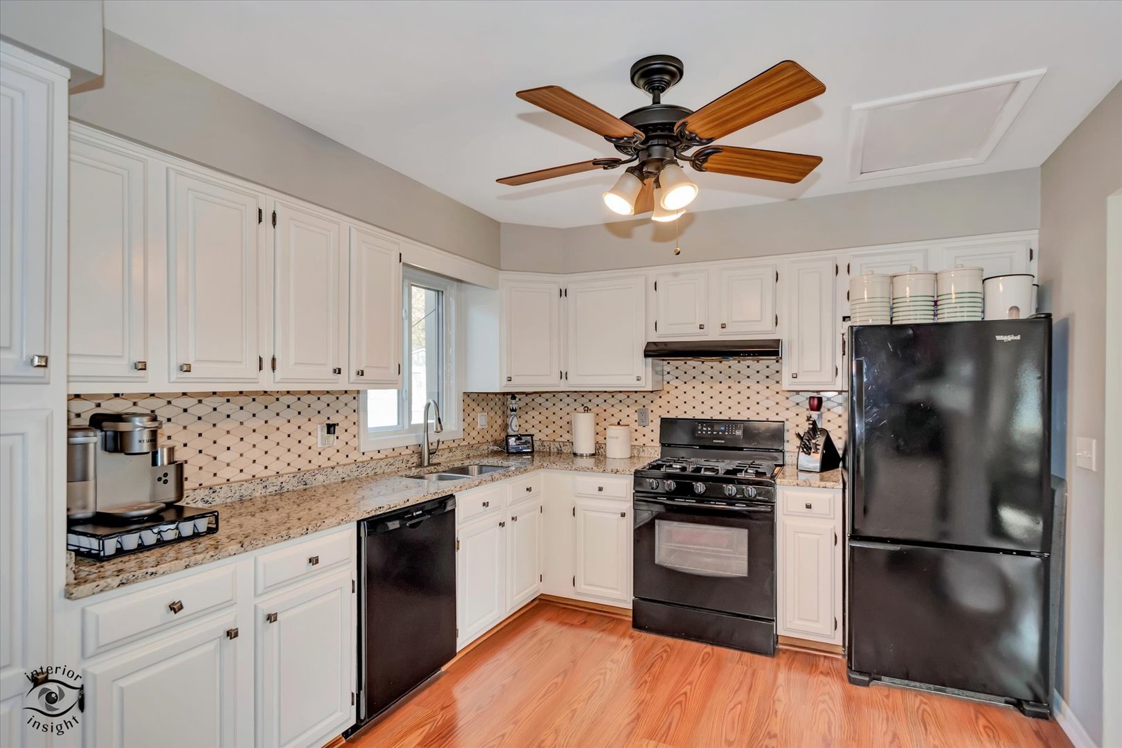 1924 Forrest Boulevard, St. Charles, IL 60174