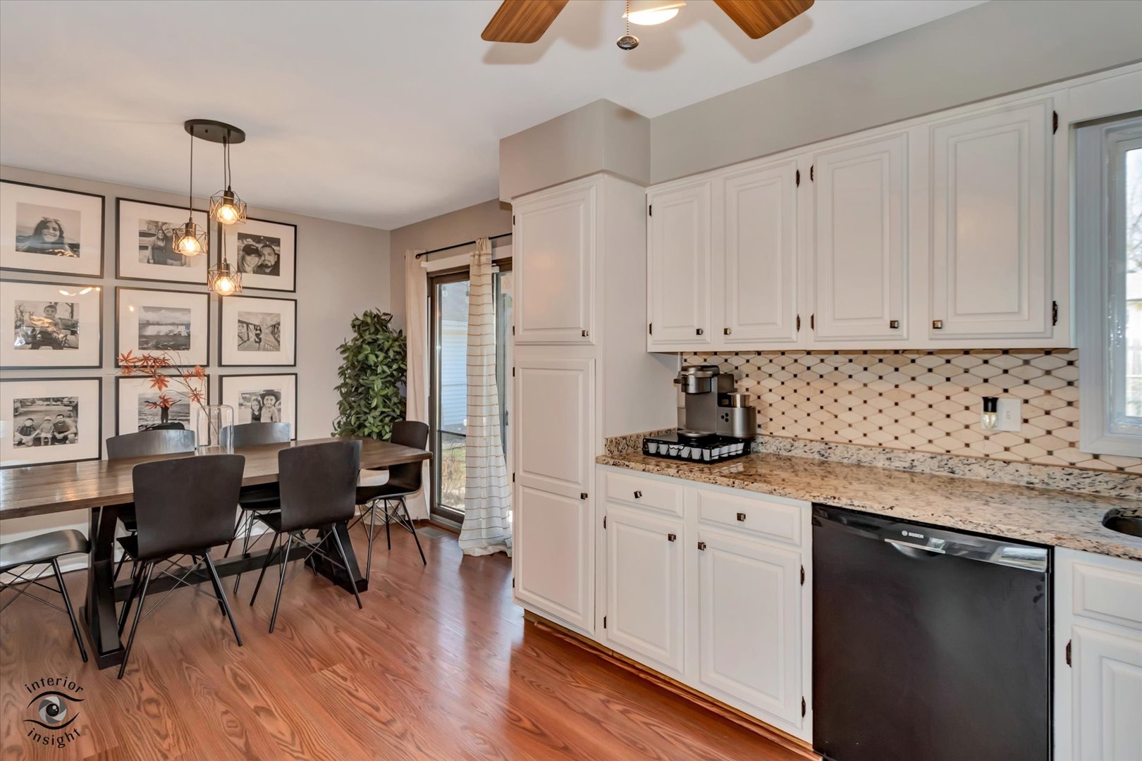 1924 Forrest Boulevard, St. Charles, IL 60174