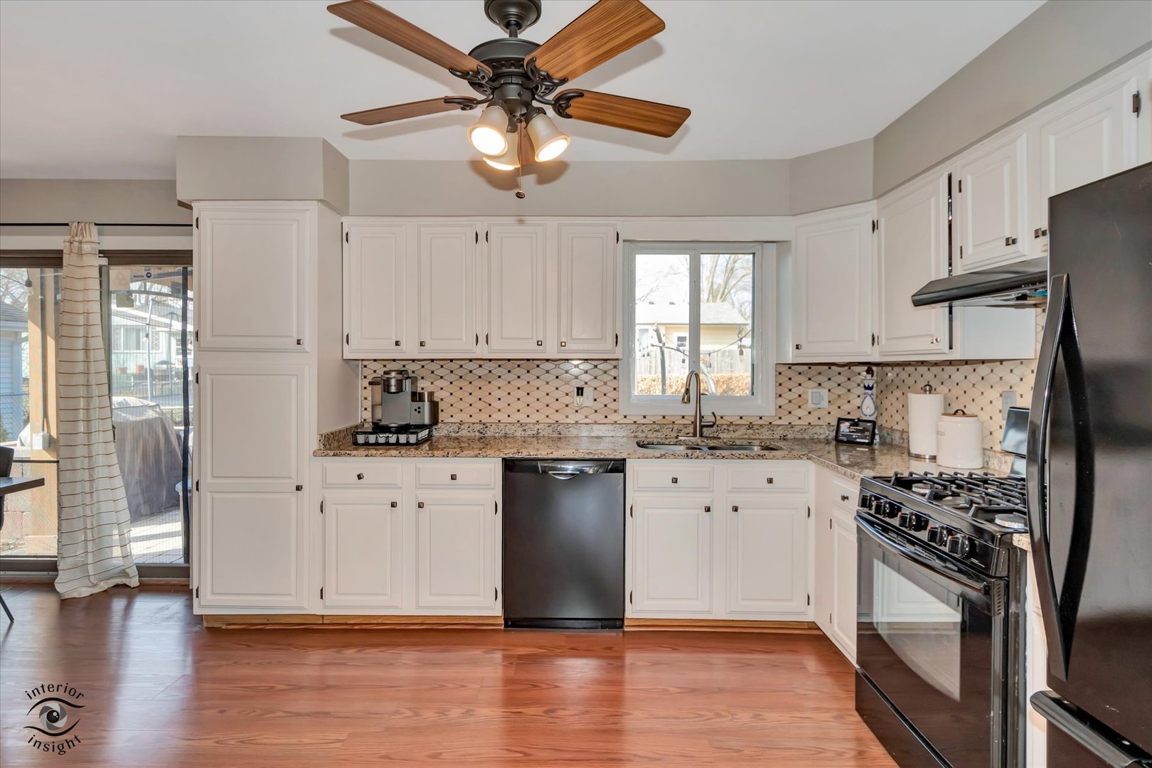 1924 Forrest Boulevard, St. Charles, IL 60174