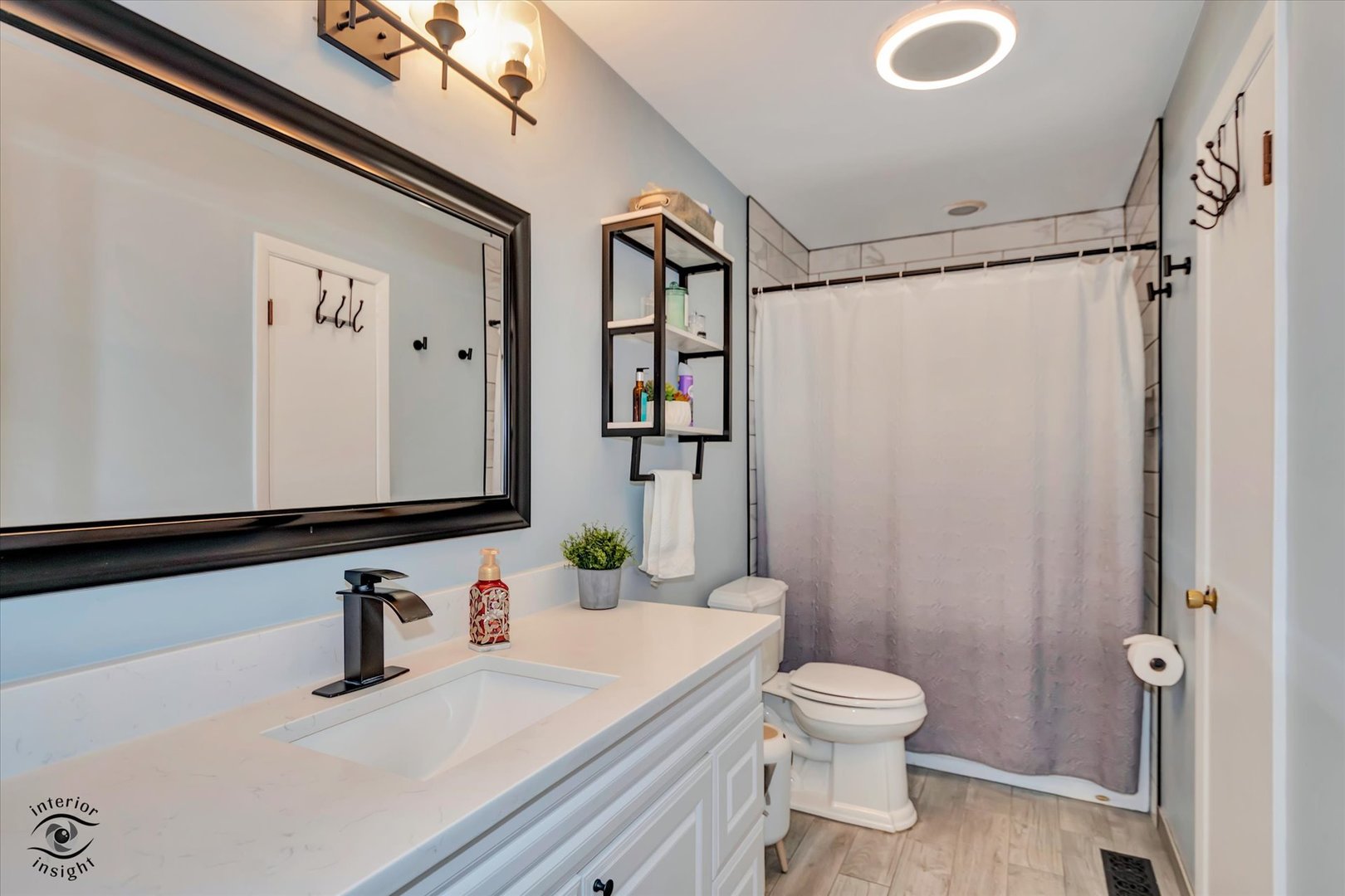 1924 Forrest Boulevard, St. Charles, IL 60174