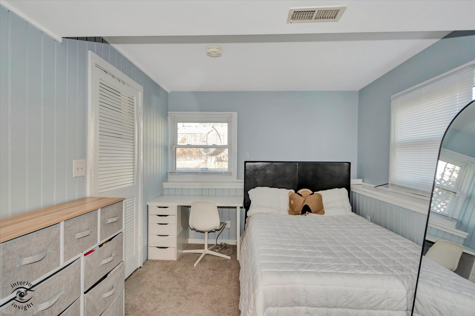 1924 Forrest Boulevard, St. Charles, IL 60174