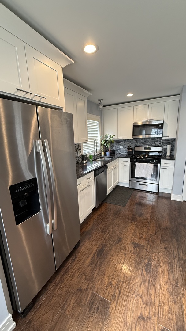 8408 Lorel Avenue, Burbank, IL 60459