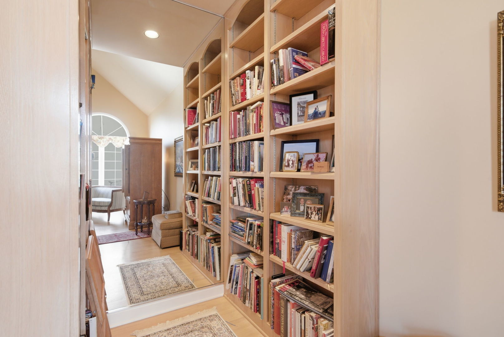 26 Lake Ridge Club Drive, Burr Ridge, IL 60527