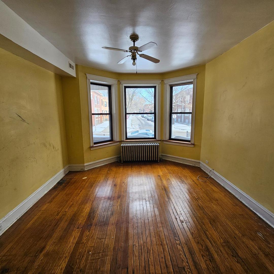 6936 S Dorchester Avenue, Chicago, IL 60637