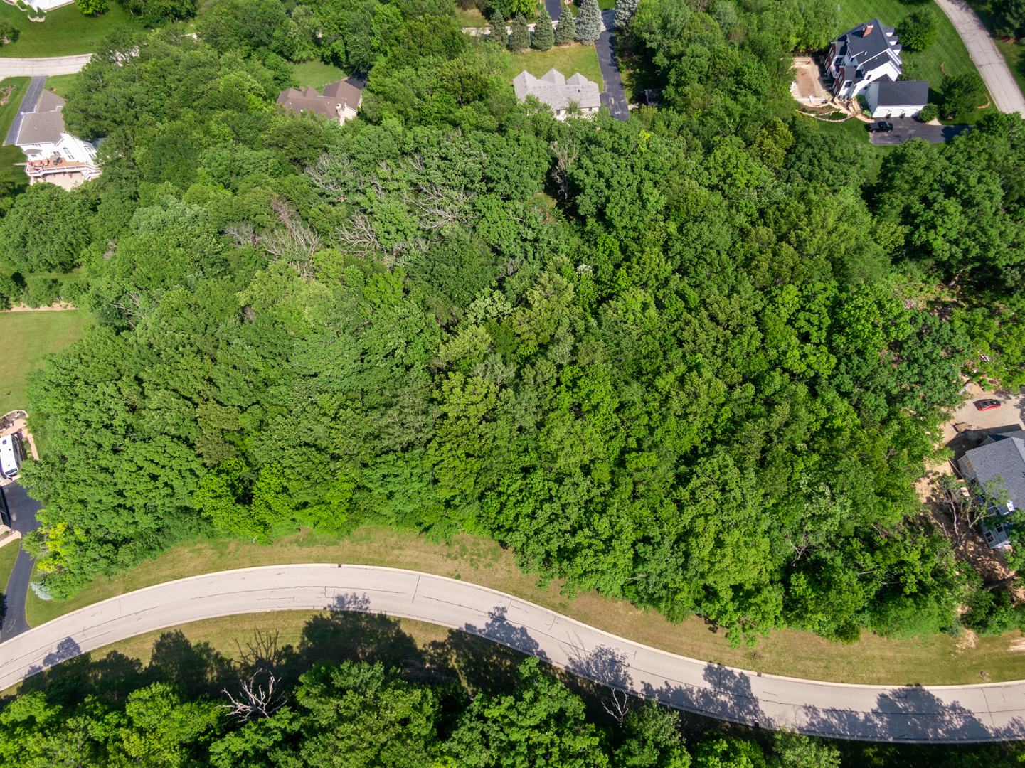 1852 Red Oak Lane, Spring Grove, IL 60081