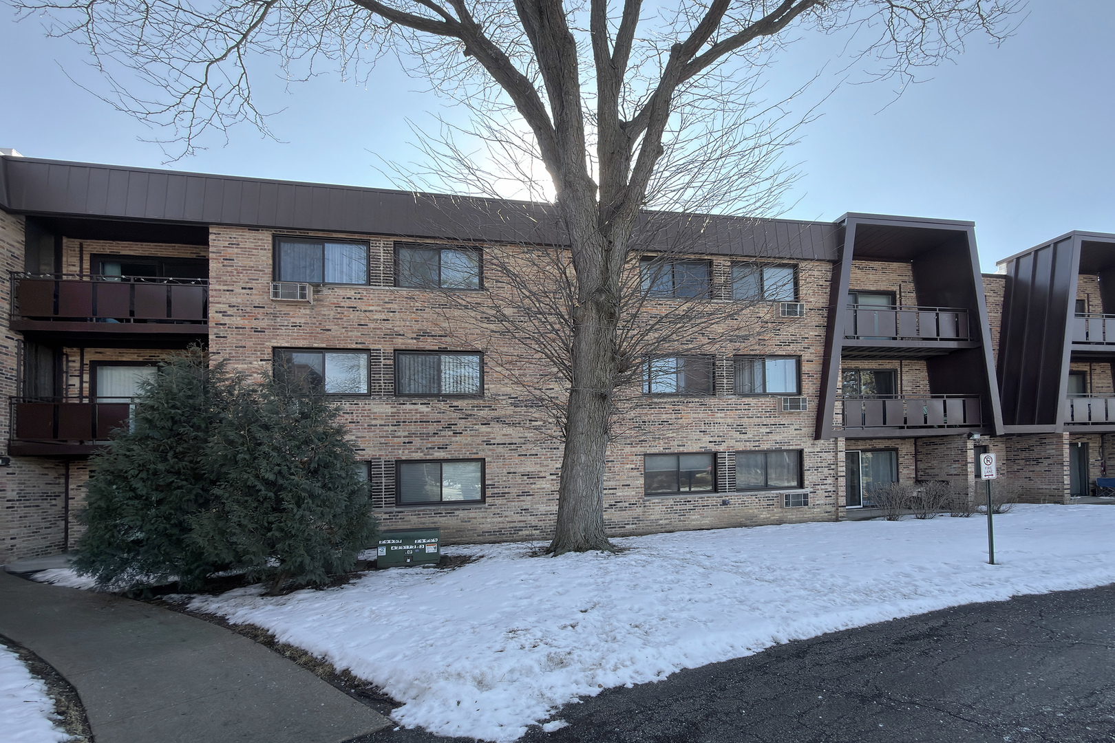 1205 E hintz Road #208, Arlington Heights, IL 60004