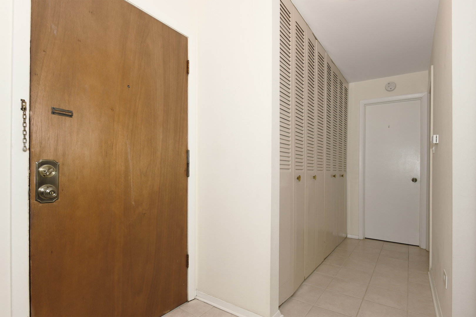 1205 E hintz Road #208, Arlington Heights, IL 60004