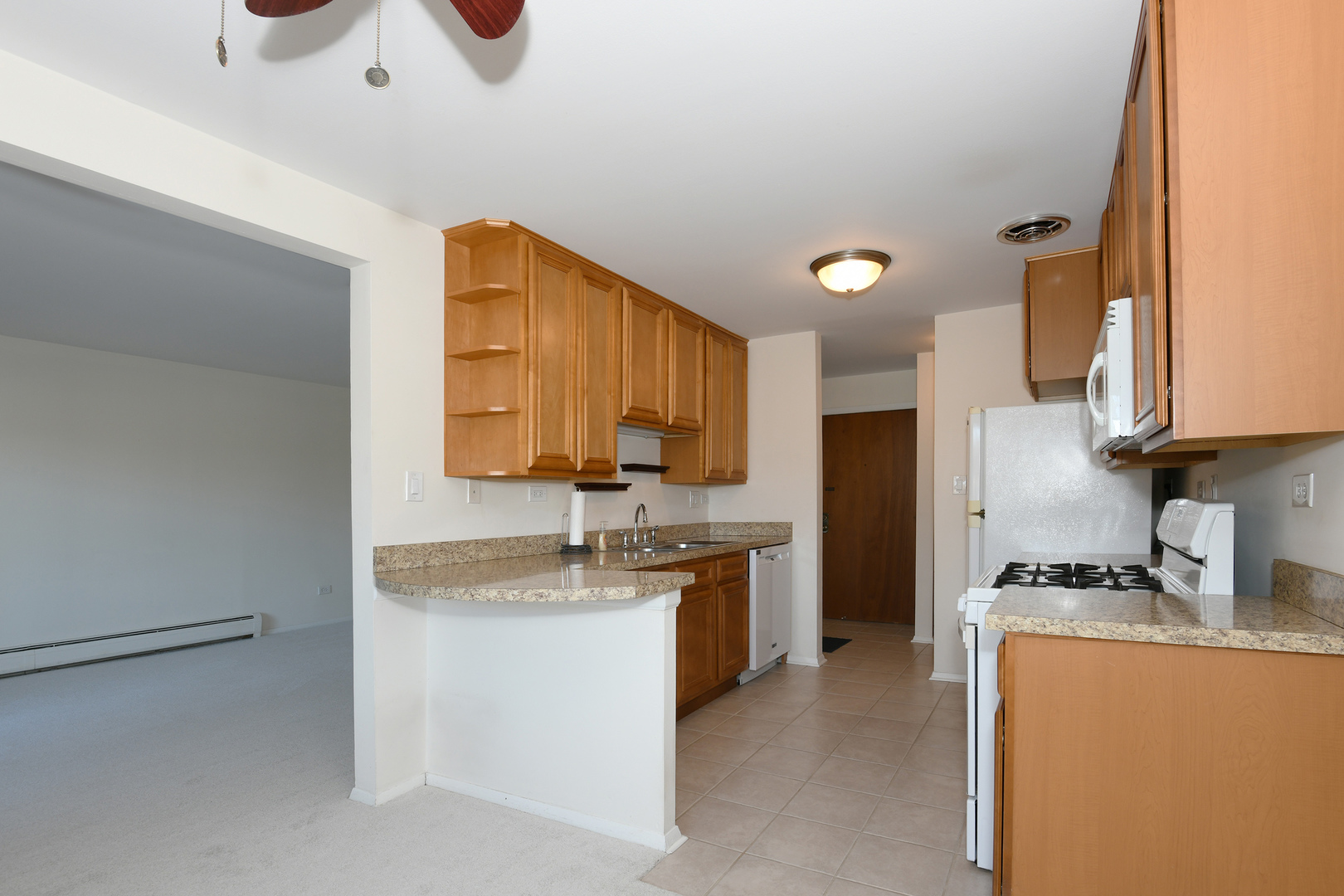 1205 E hintz Road #208, Arlington Heights, IL 60004