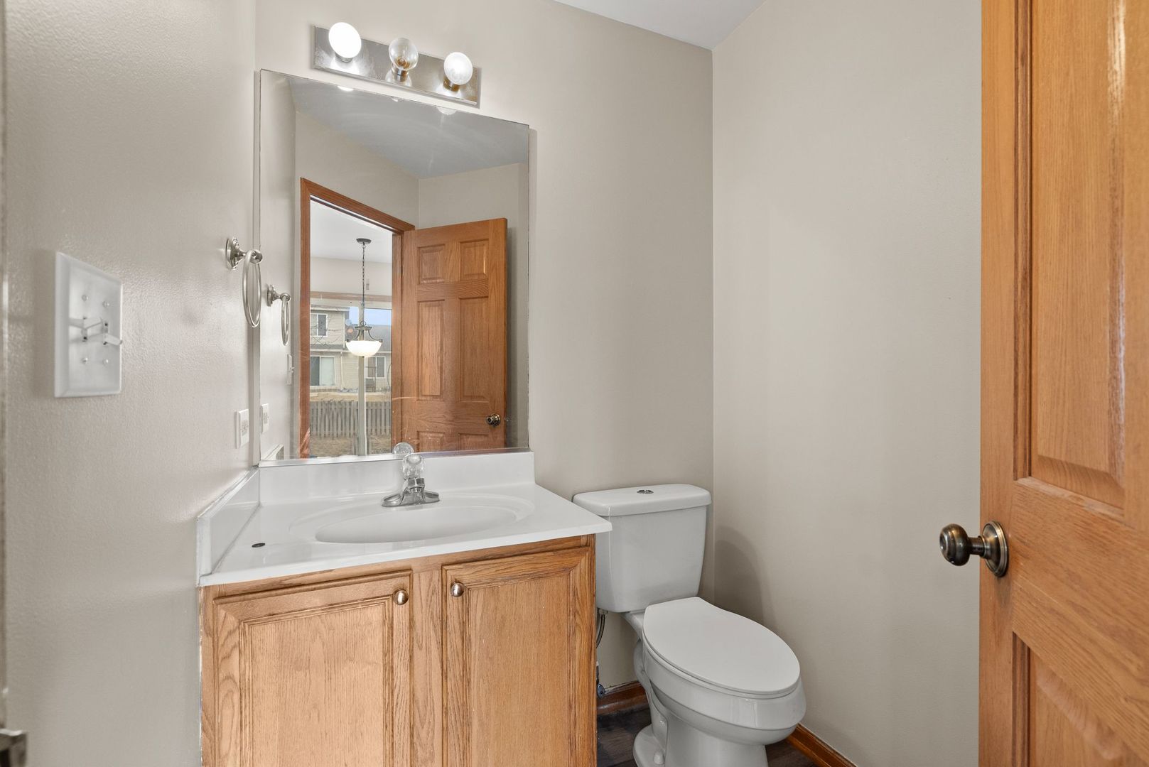 2031 Matthew Drive, Montgomery, IL 60538