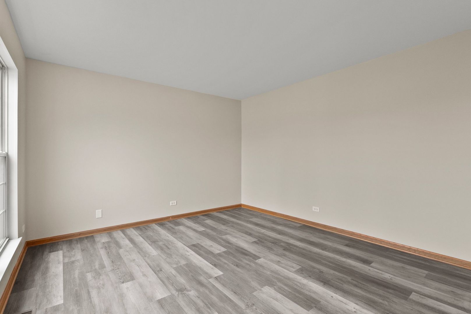 2031 Matthew Drive, Montgomery, IL 60538