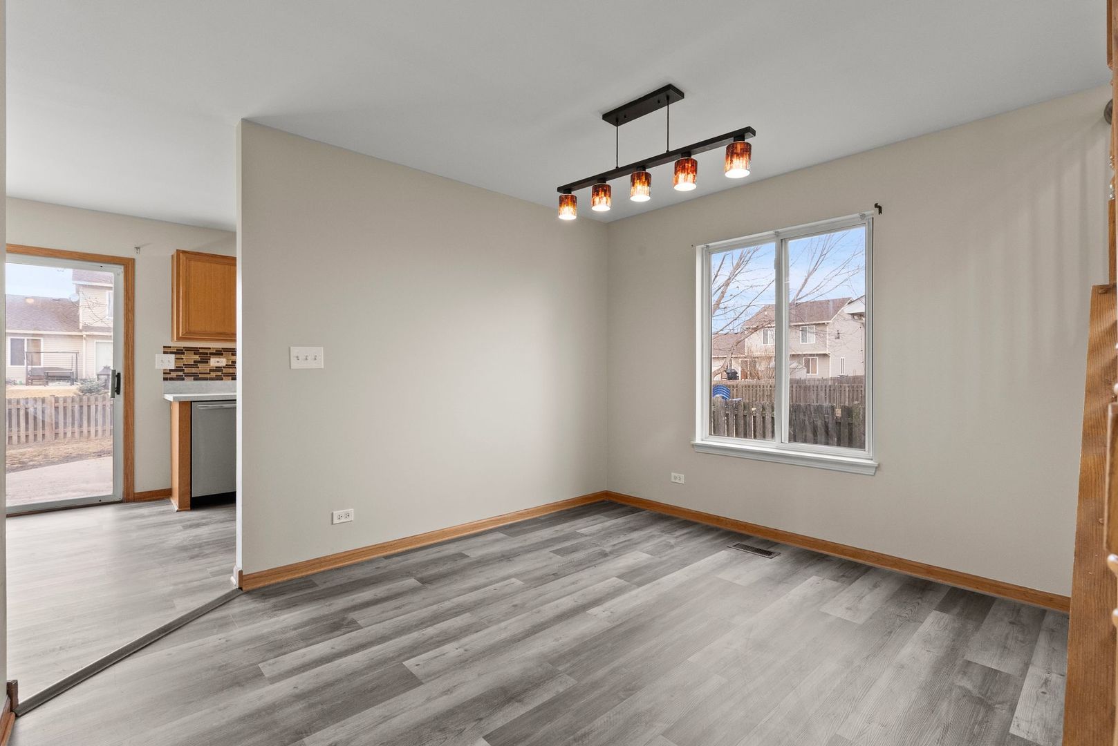 2031 Matthew Drive, Montgomery, IL 60538