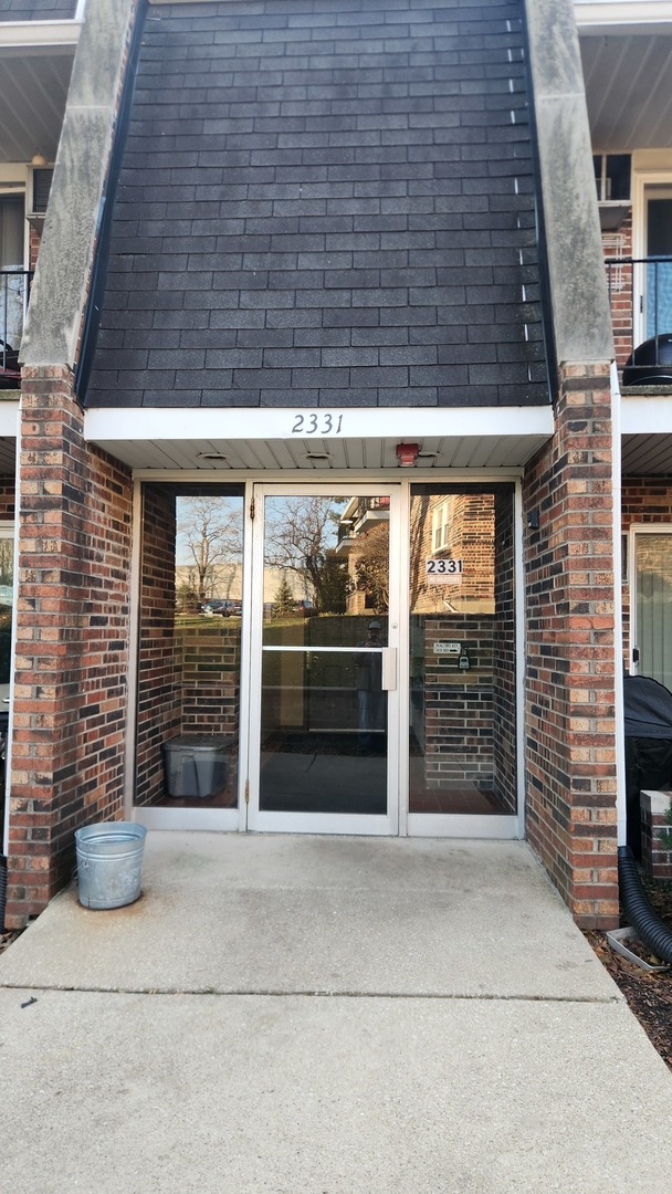 2331 Ogden Avenue #10, Downers Grove, IL 60515
