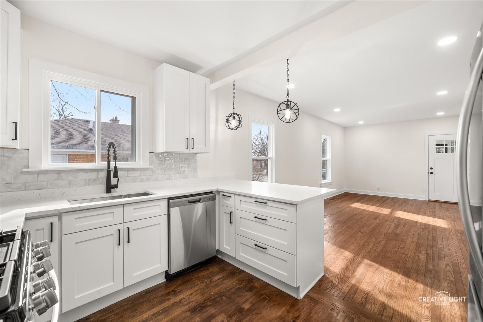 237 S Villa Avenue, Elmhurst, IL 60126