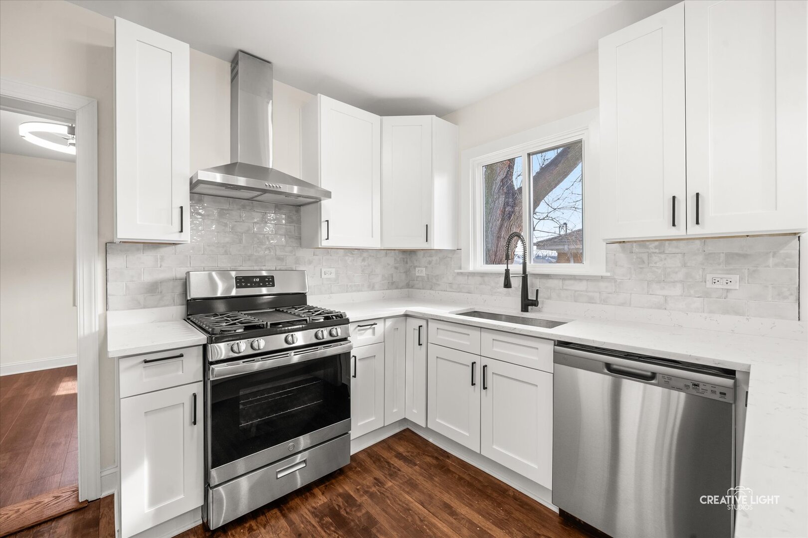 237 S Villa Avenue, Elmhurst, IL 60126