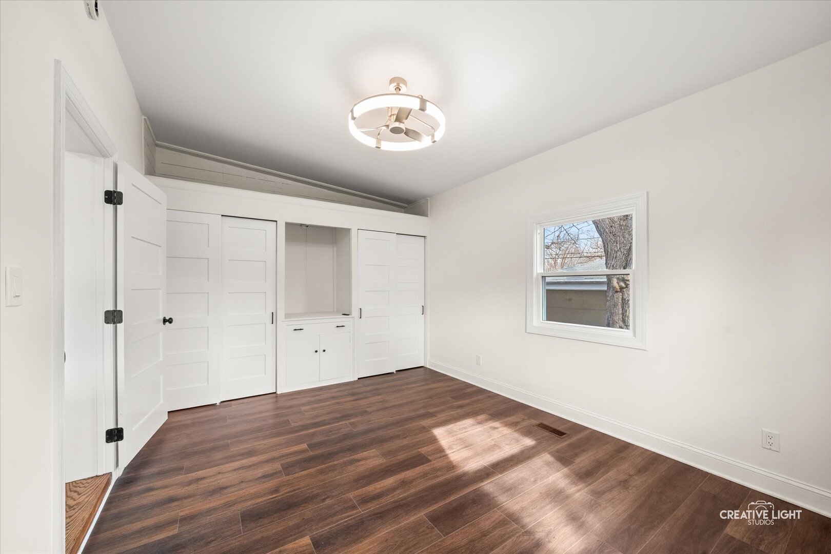 237 S Villa Avenue, Elmhurst, IL 60126