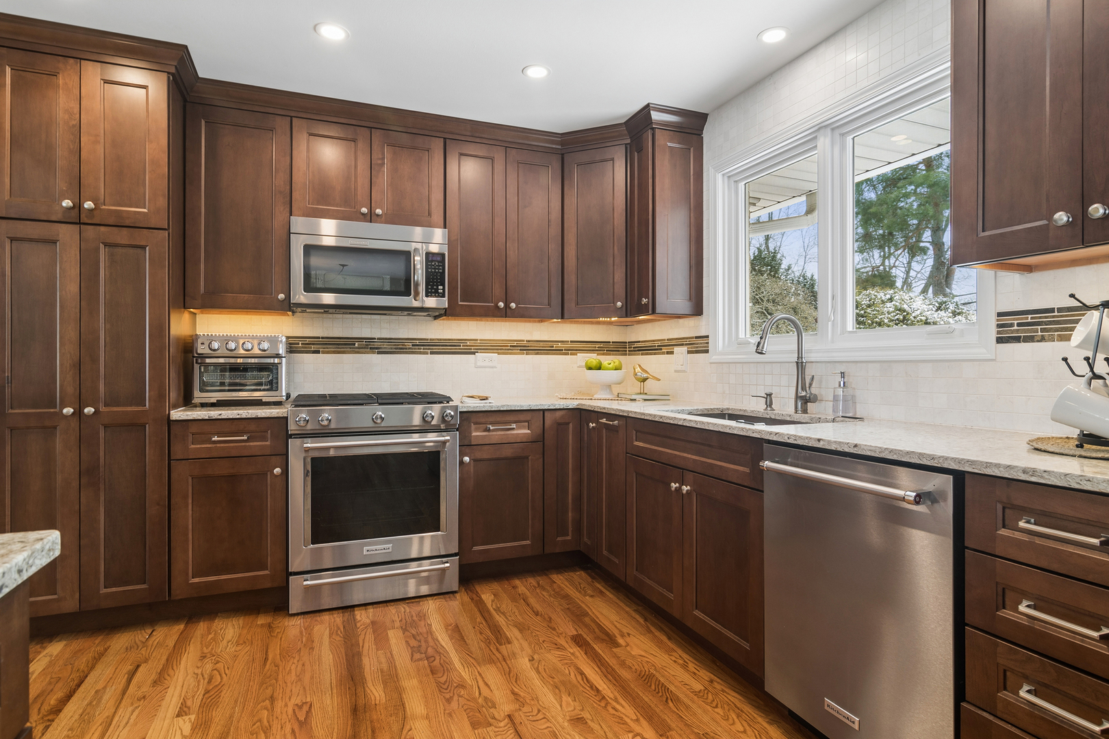 331 S Rammer Avenue, Arlington Heights, IL 60004