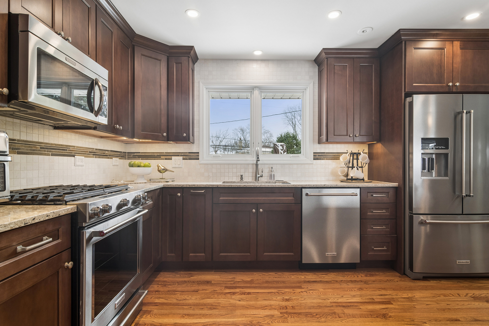 331 S Rammer Avenue, Arlington Heights, IL 60004