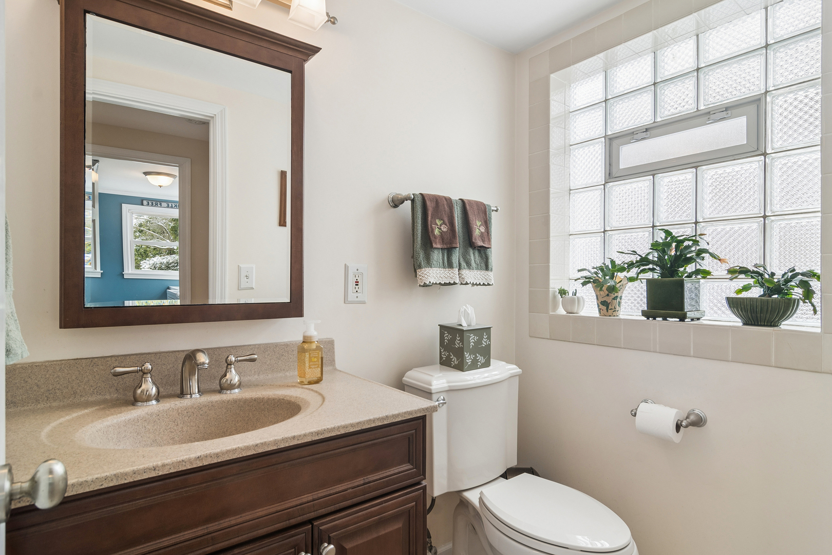 331 S Rammer Avenue, Arlington Heights, IL 60004