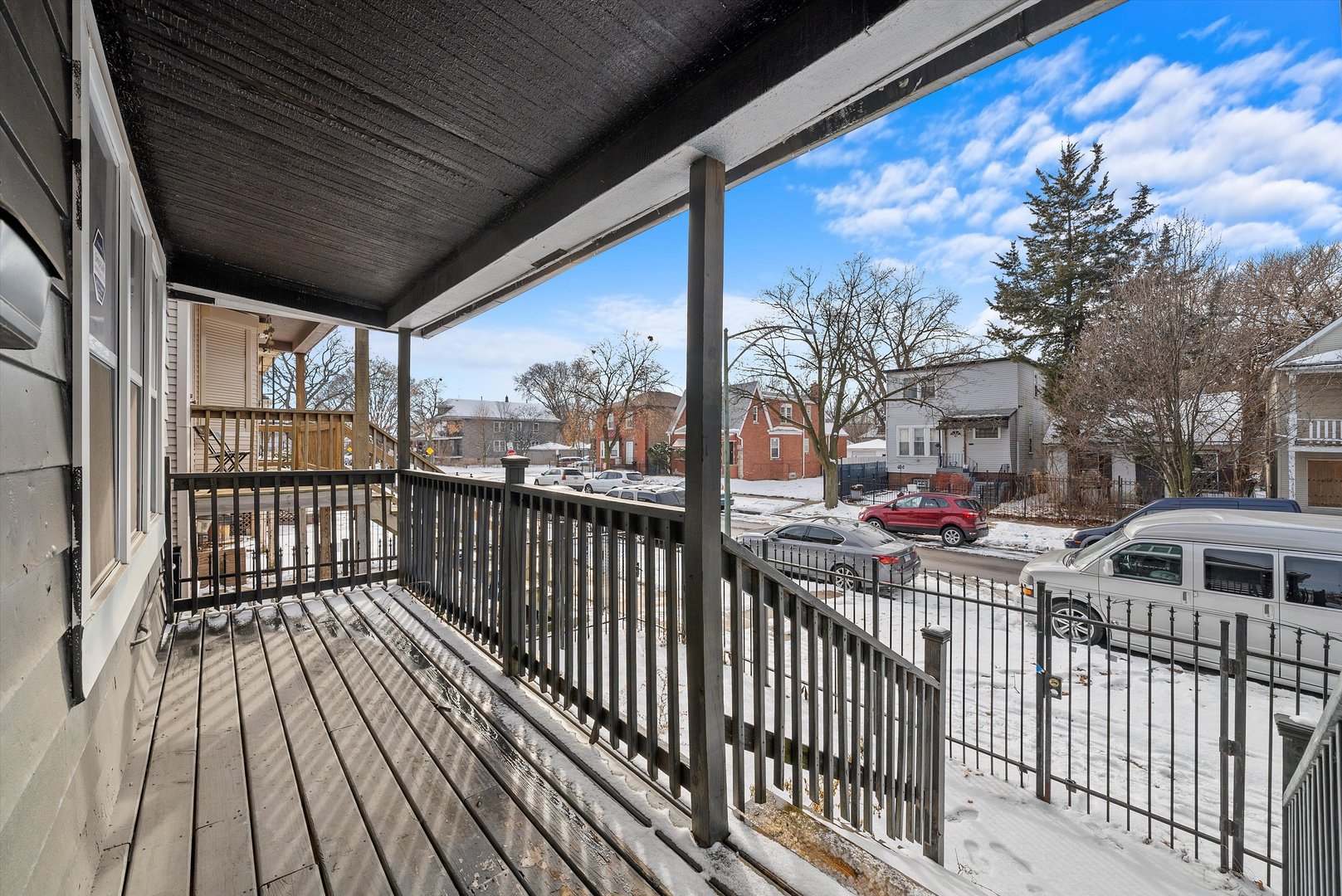 8545 S Saginaw Avenue, Chicago, IL 60617