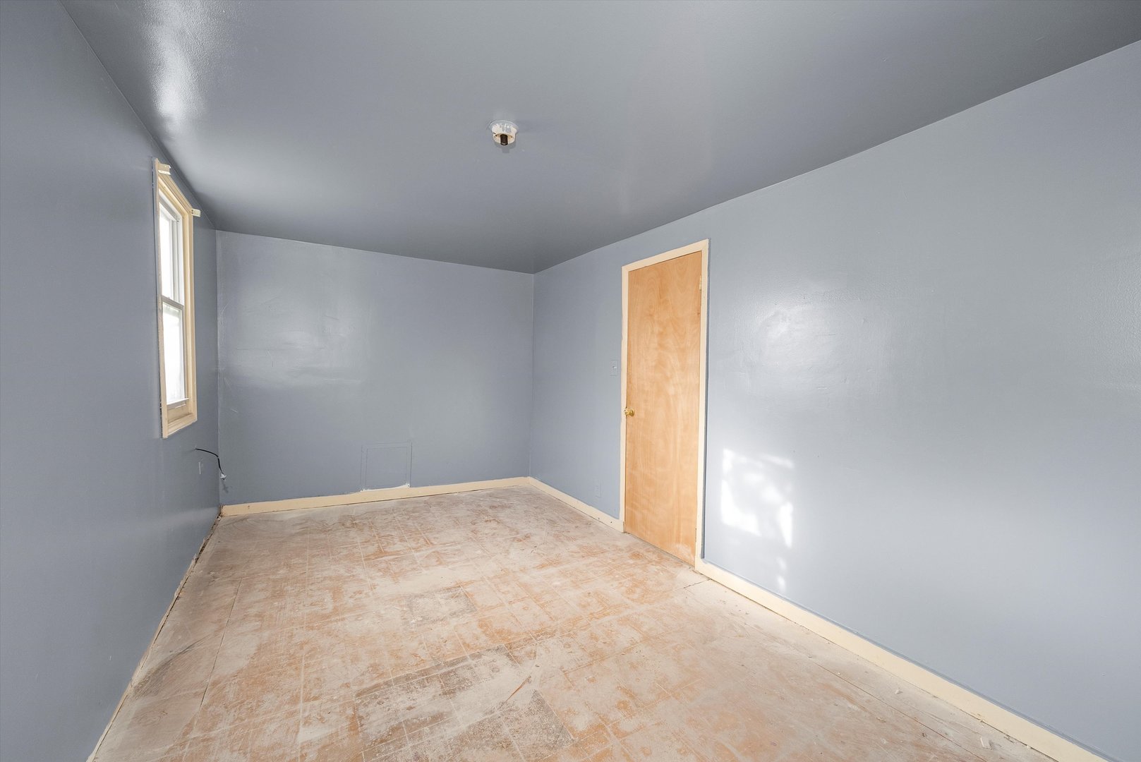 8545 S Saginaw Avenue, Chicago, IL 60617