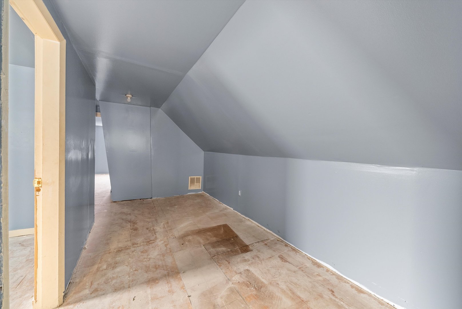 8545 S Saginaw Avenue, Chicago, IL 60617