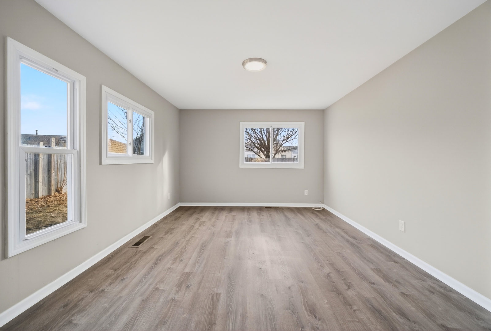 162 Heathgate Road, Montgomery, IL 60538