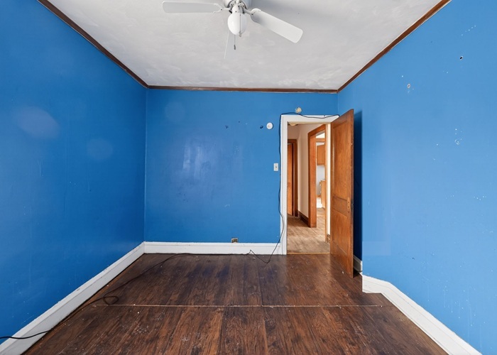 833 S 21st Avenue, Maywood, IL 60153