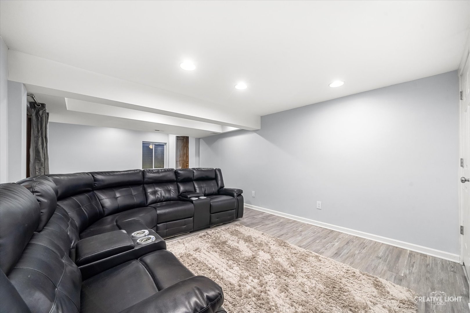 102 Chelsea Avenue, Sugar Grove, IL 60554