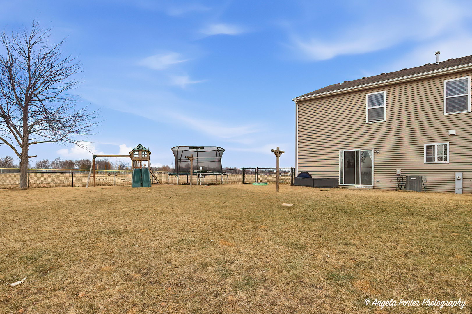 1829 Leatherleaf Trail, Hebron, IL 60034