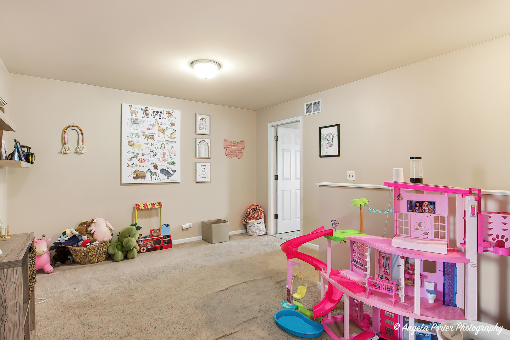 1829 Leatherleaf Trail, Hebron, IL 60034