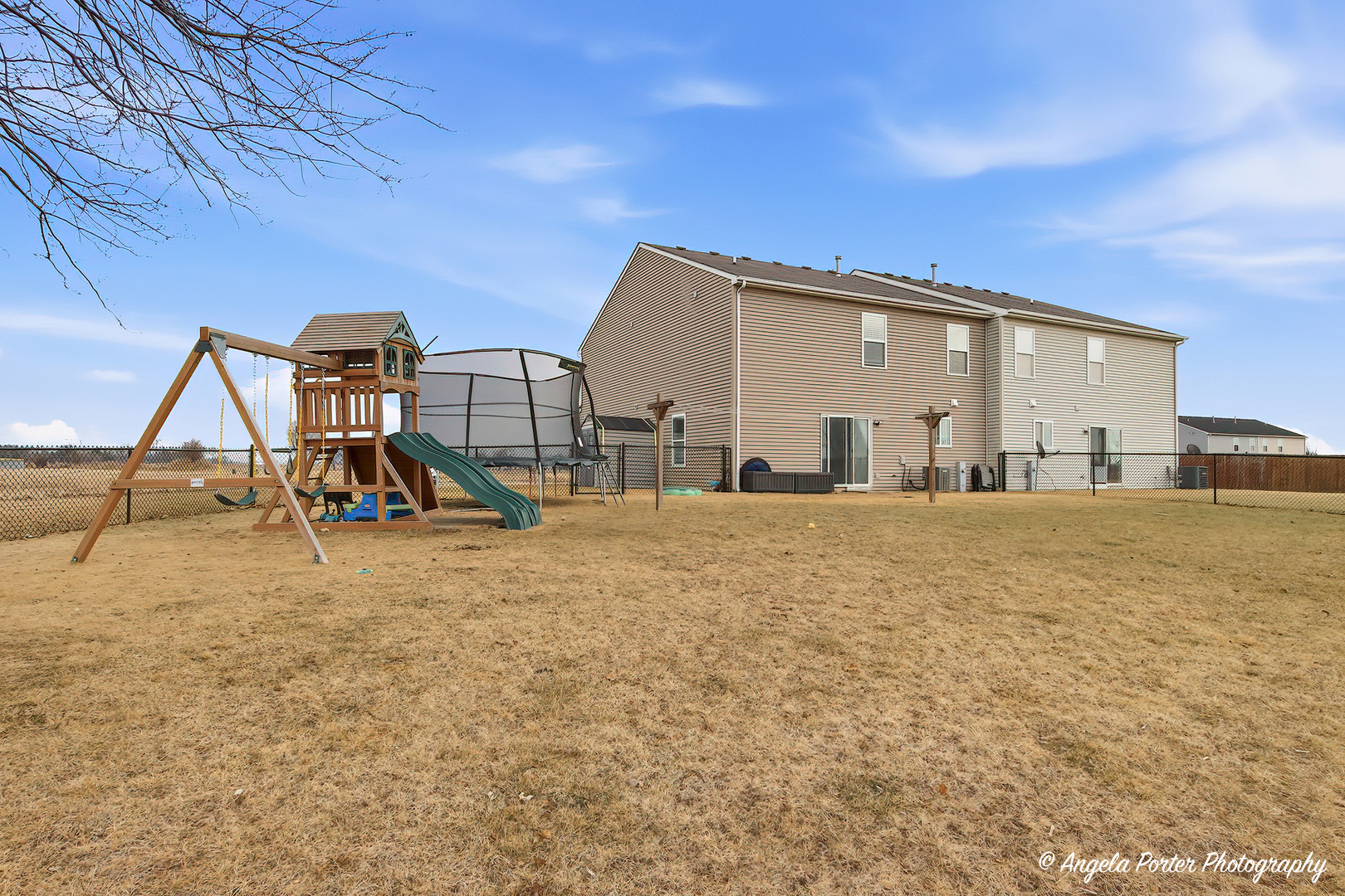 1829 Leatherleaf Trail, Hebron, IL 60034