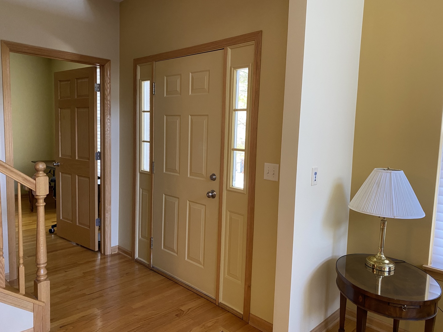 2450 Abbey Drive, Darien, IL 60561