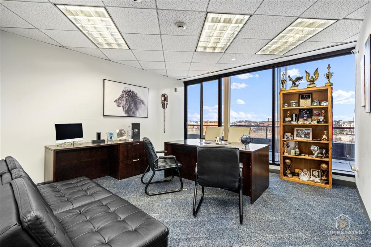 900 National Parkway, Schaumburg, IL 60173