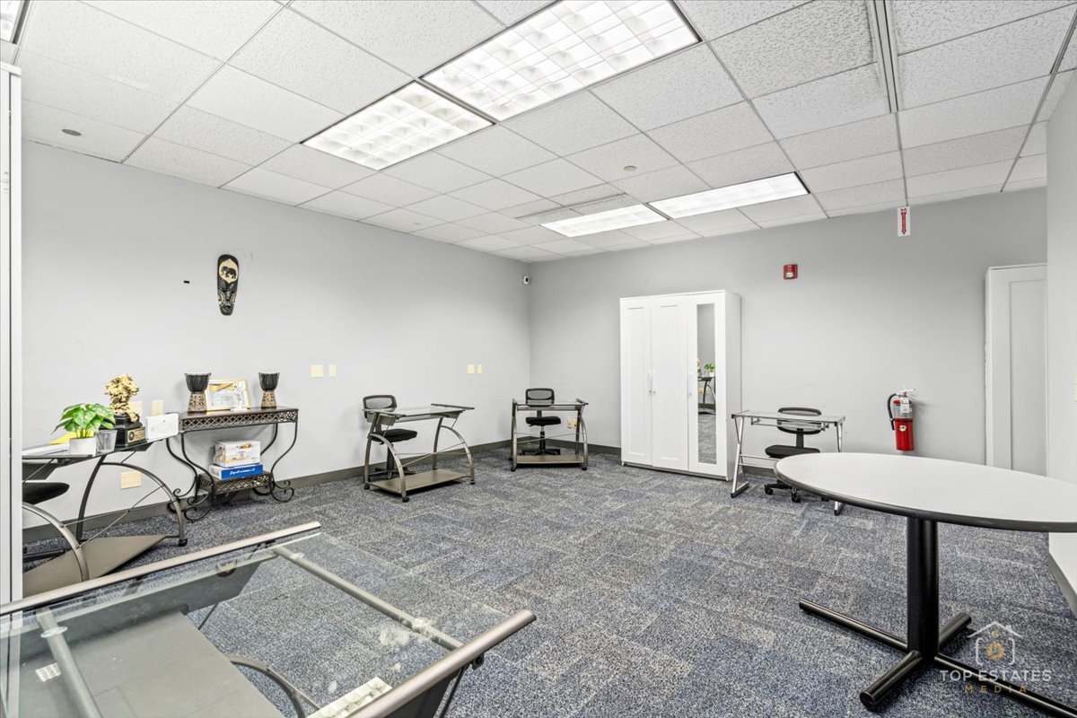 900 National Parkway, Schaumburg, IL 60173