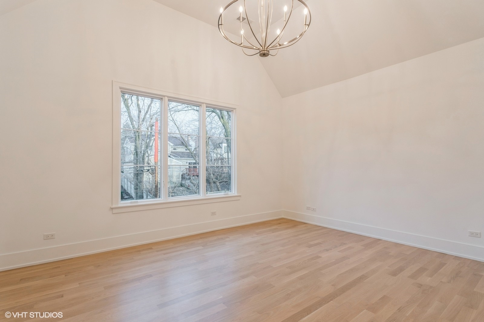 946 S Garfield Street, Hinsdale, IL 60521