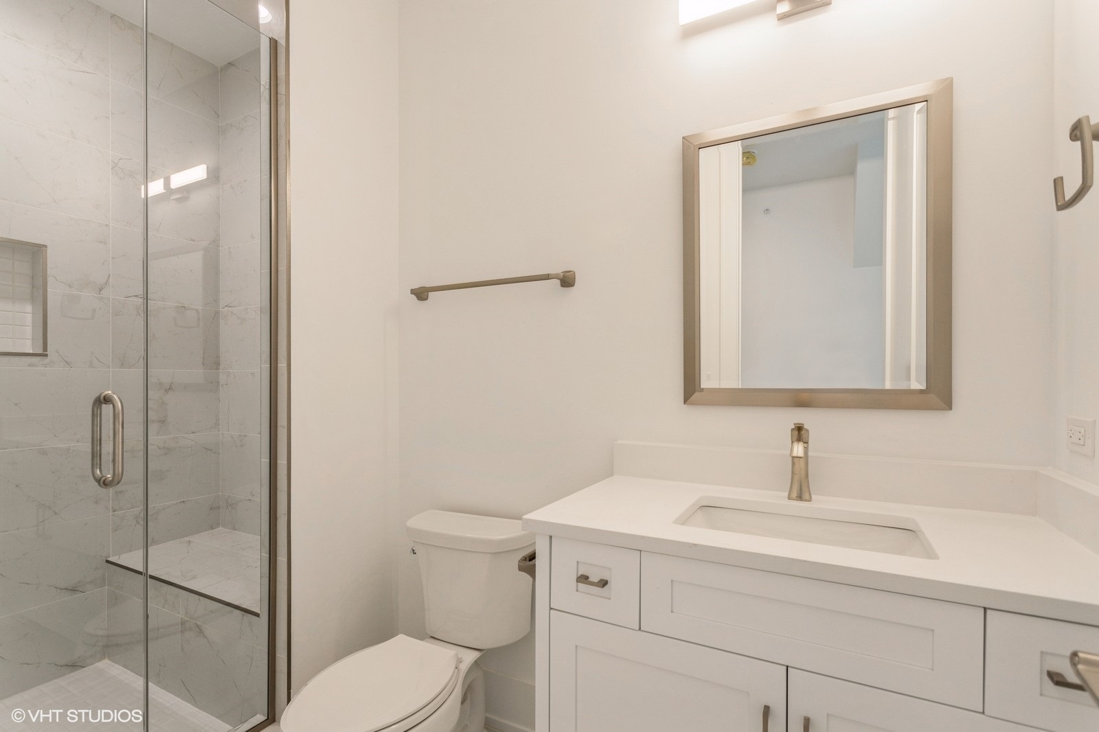 946 S Garfield Street, Hinsdale, IL 60521