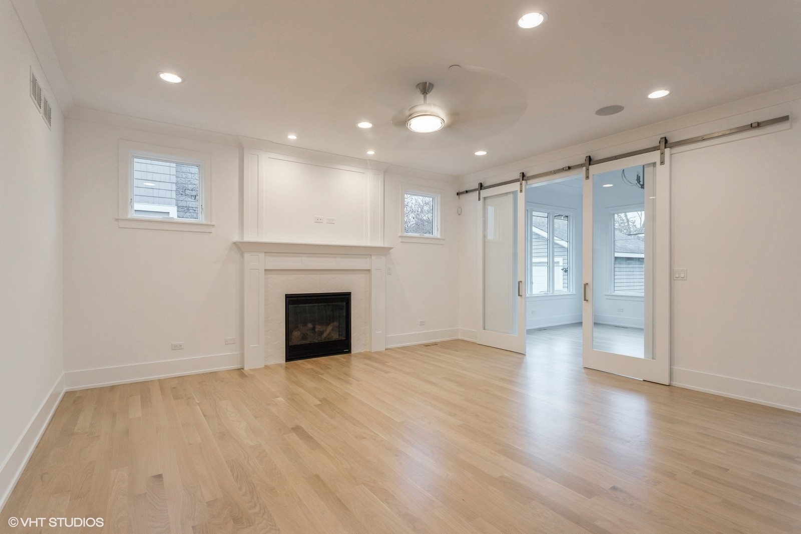 946 S Garfield Street, Hinsdale, IL 60521