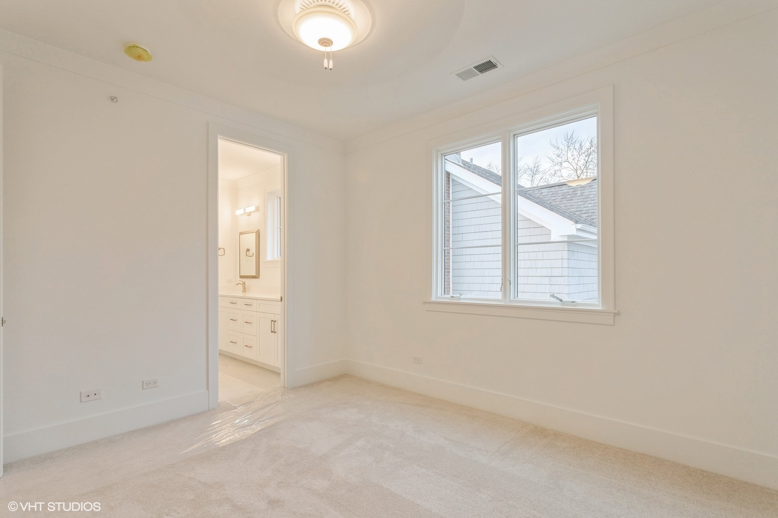 946 S Garfield Street, Hinsdale, IL 60521