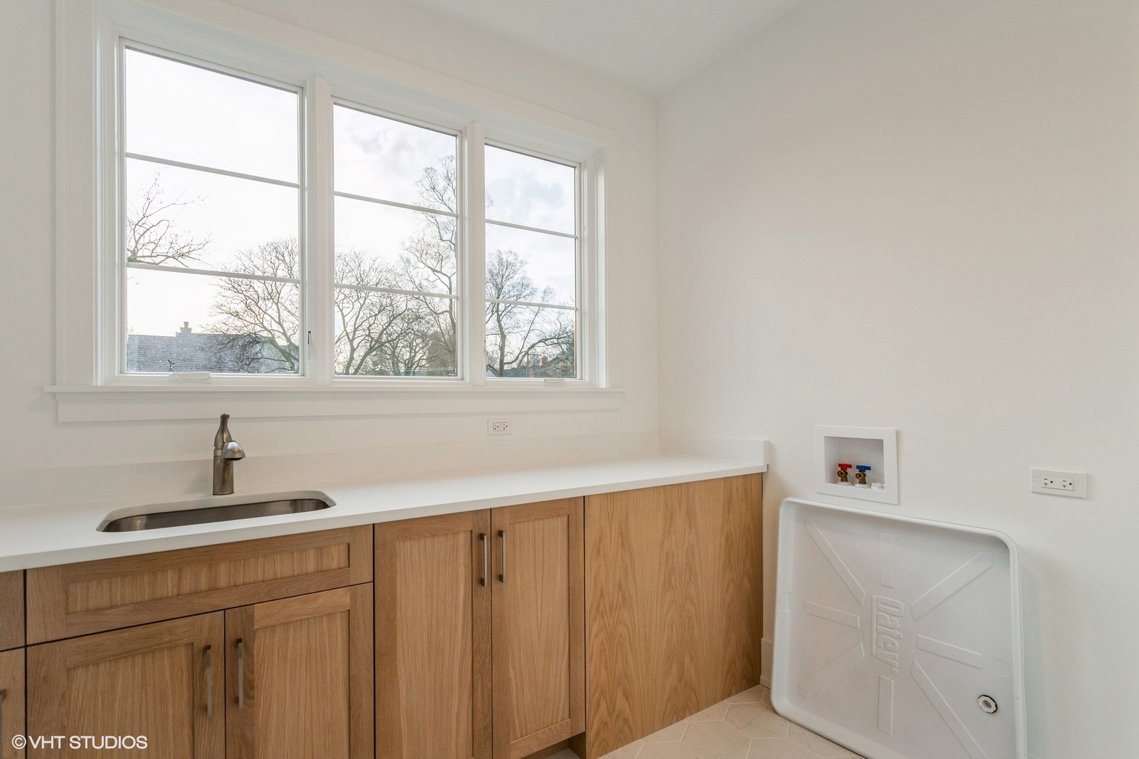 946 S Garfield Street, Hinsdale, IL 60521