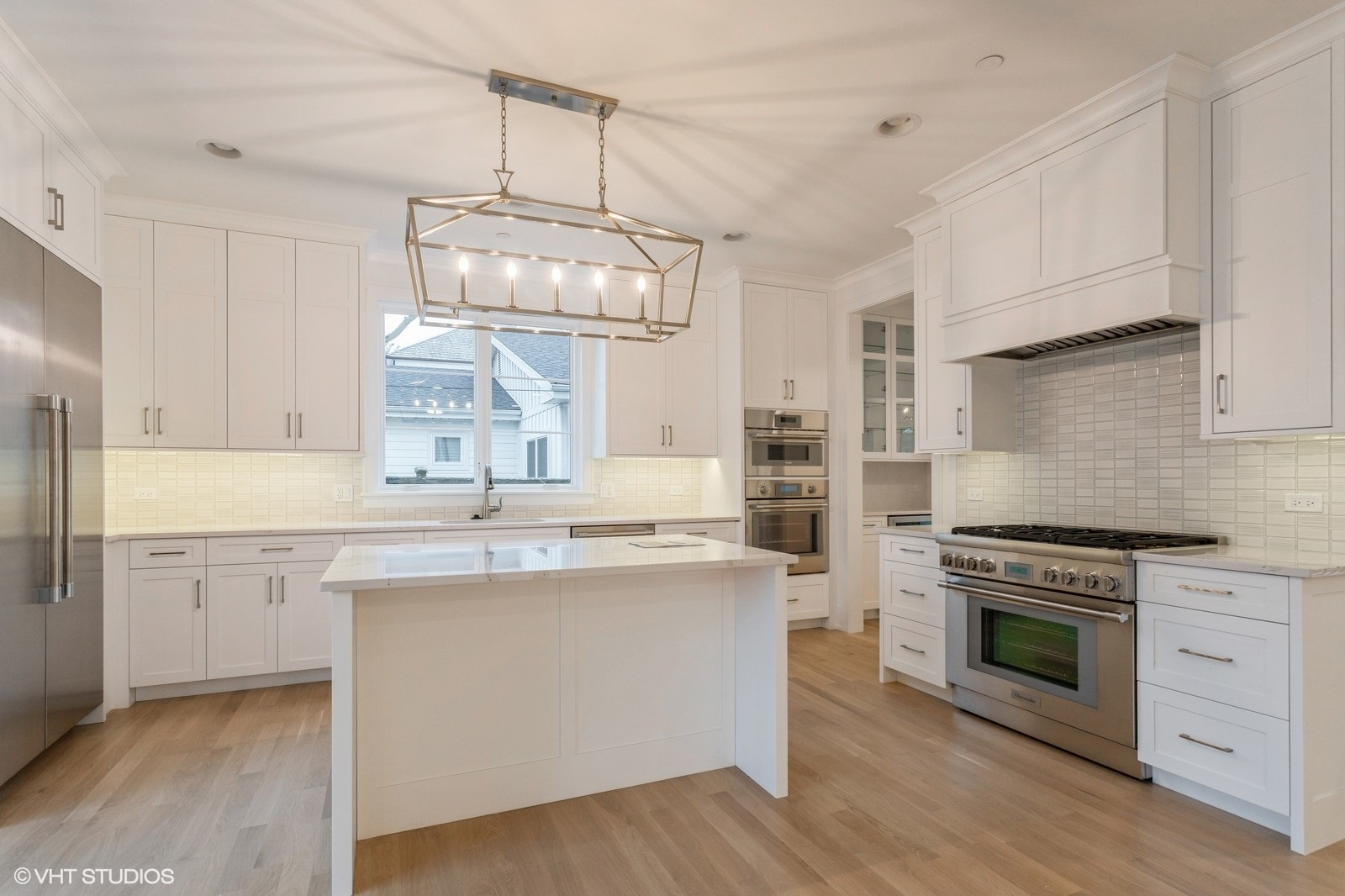 946 S Garfield Street, Hinsdale, IL 60521