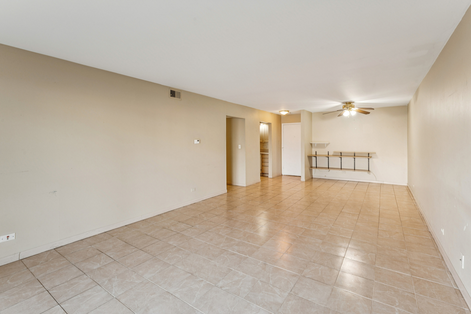 522 E Algonquin Road #113, Schaumburg, IL 60173