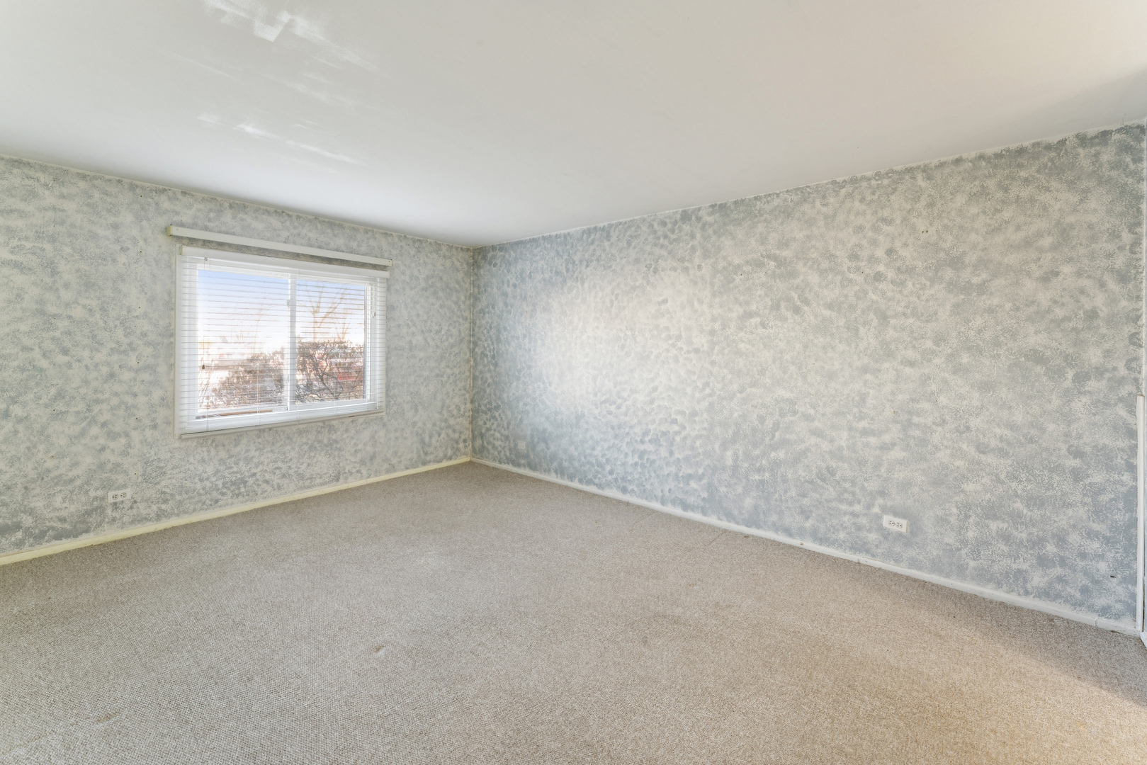 522 E Algonquin Road #113, Schaumburg, IL 60173