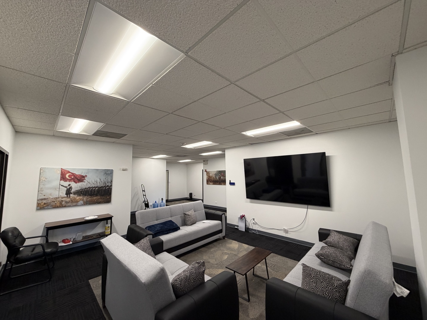 450 E Higgins Road, Elk Grove Village, IL 60007