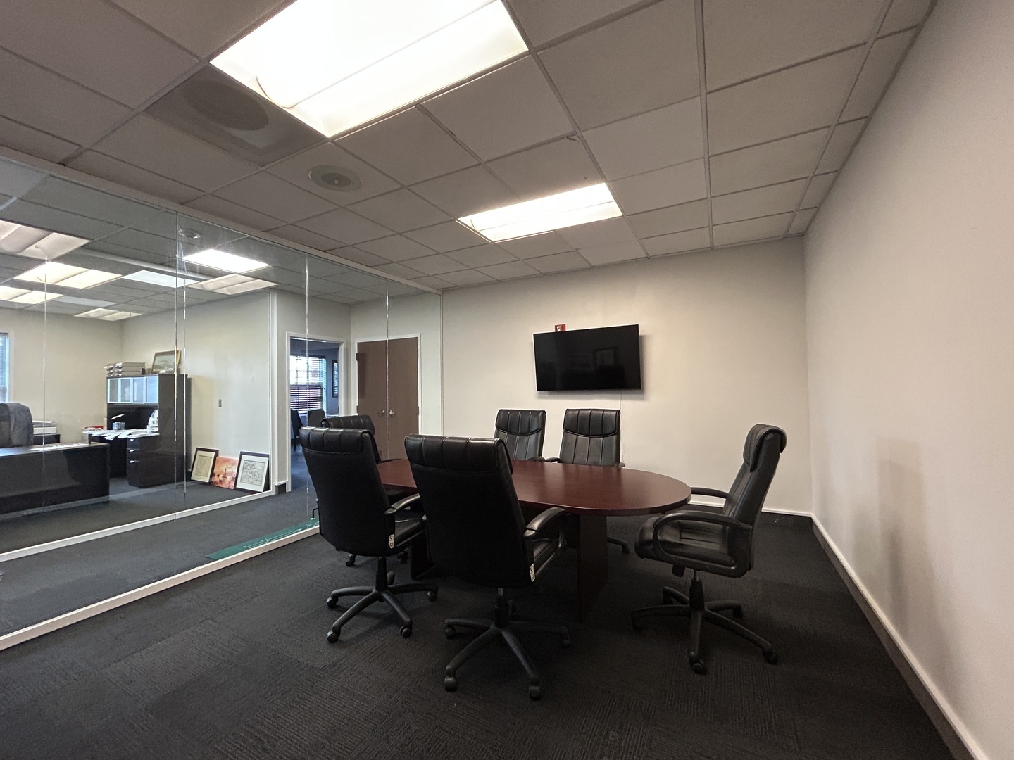 450 E Higgins Road, Elk Grove Village, IL 60007