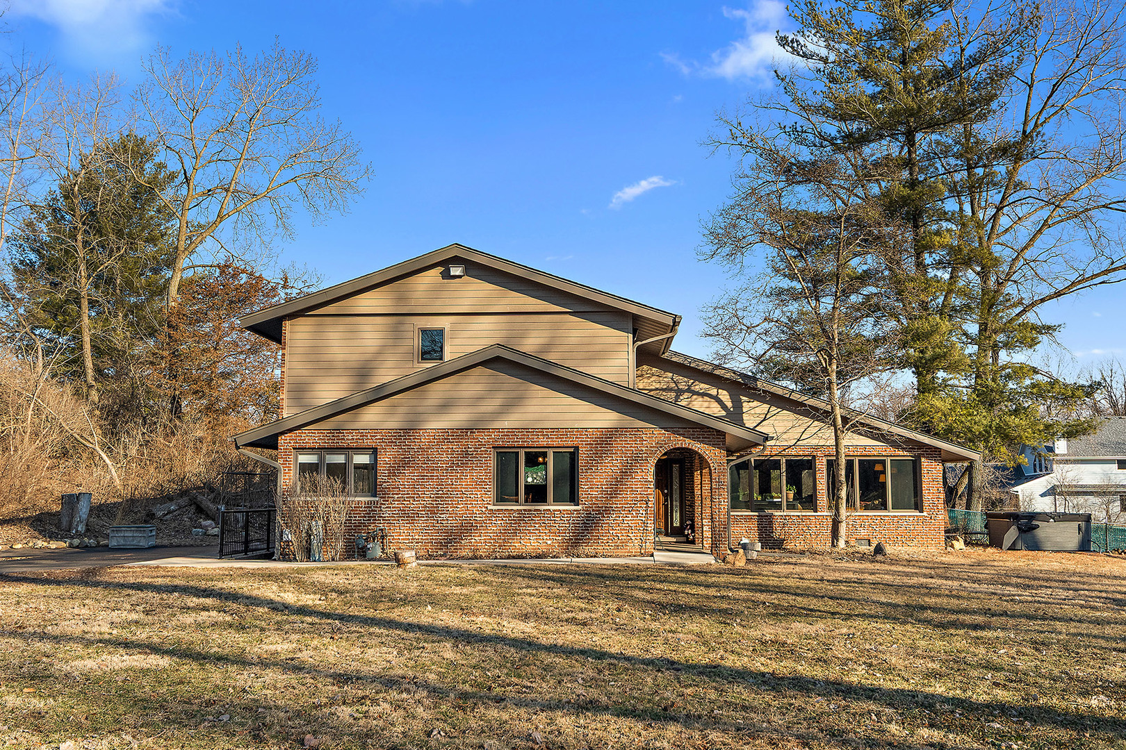 5405 Deerfield Drive, Morris, IL 60450